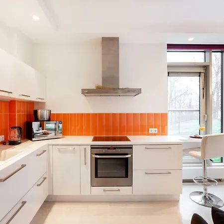 Apartment Bright Tauras Hill Old Town *