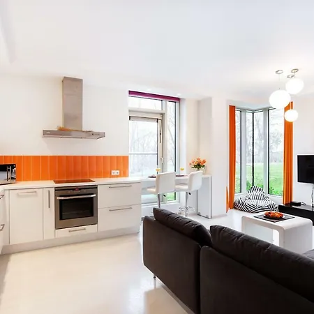 Bright Tauras Hill Old Town Apartament *
